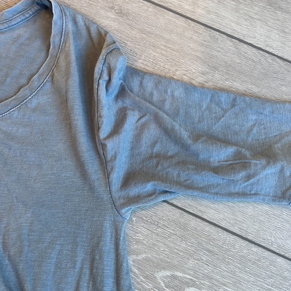 Free people shades of blue oversized boho tunic bundle of two tops size small - Picture 8 of 9